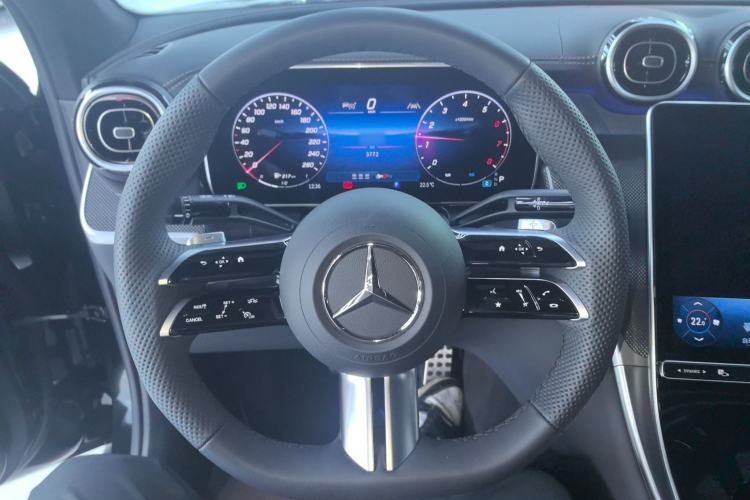 Used Mercedes-Benz GLC Coupe 2025-Year Restyled GLC 260 4MATIC Coupe SUV Steering Wheel