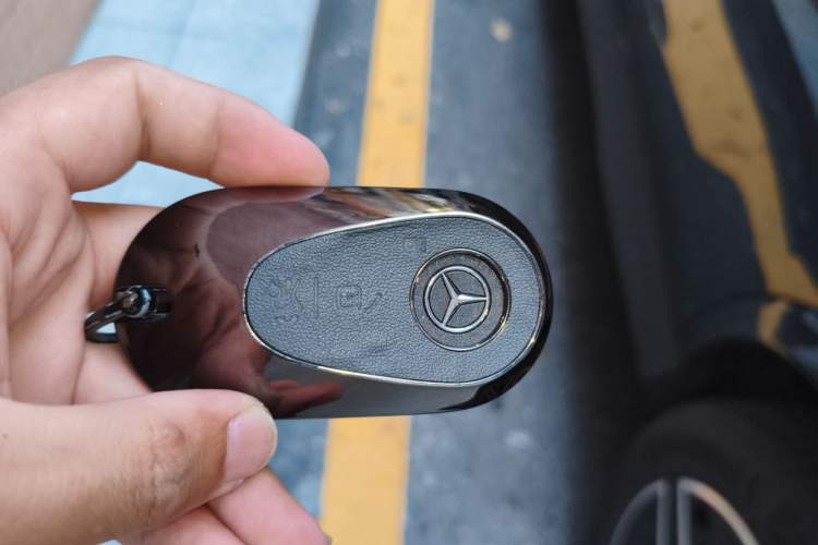 Used Mercedes-Benz GLC Coupe 2025-Year Restyled GLC 260 4MATIC Coupe SUV Vehicle Key