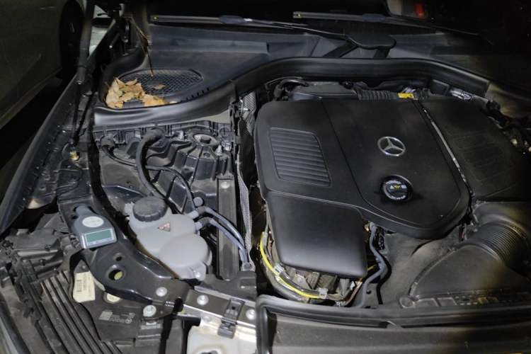 Used Mercedes-Benz GLC Coupe 2025 GLC 260 4MATIC Coupe SUV Engine Bay Right