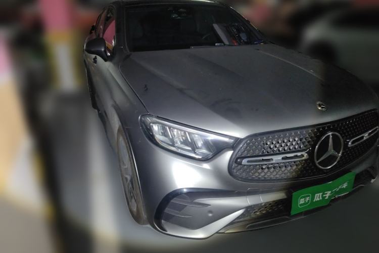 Used Mercedes-Benz GLC Coupe 2025 GLC 260 4MATIC Coupe SUV Front Right 45 Deg