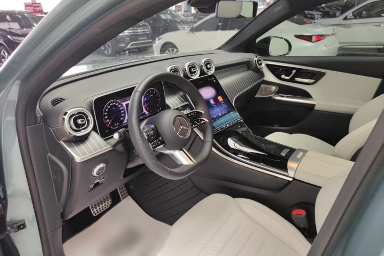 Used Mercedes-Benz GLC Coupe 2025 GLC 300 4MATIC Coupe SUV Interior 1