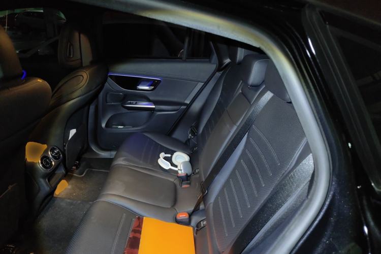 Used Mercedes-Benz GLC Coupe 2025 GLC 260 4MATIC Coupe SUV Left Rear Seat