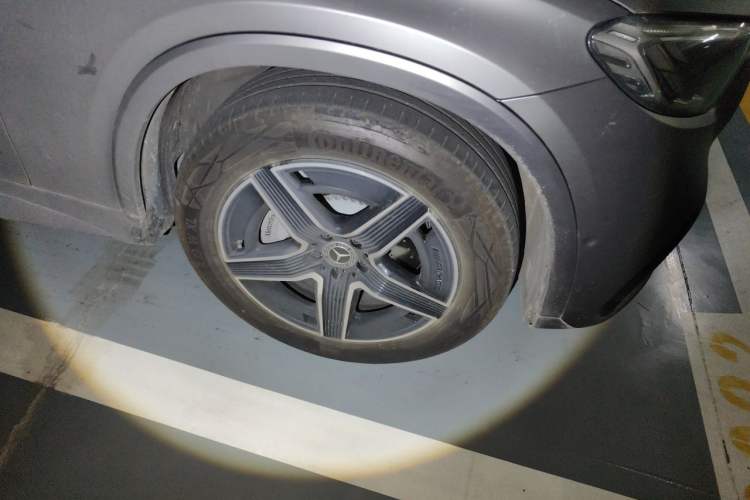 Used Mercedes-Benz GLC Coupe 2025 GLC 260 4MATIC Coupe SUV Right Front Wheel Hub