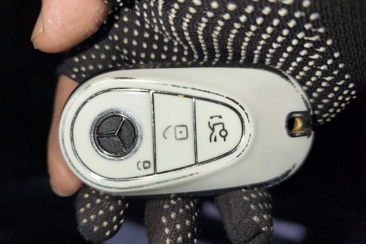 Used Mercedes-Benz GLC Coupe 2025 GLC 300 4MATIC Coupe SUV Interior 1