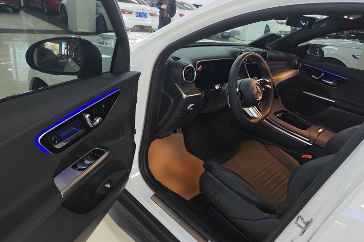 Used Mercedes-Benz GLC Coupe 2025-Year Restyled GLC 260 4MATIC Coupe SUV Driver Seat