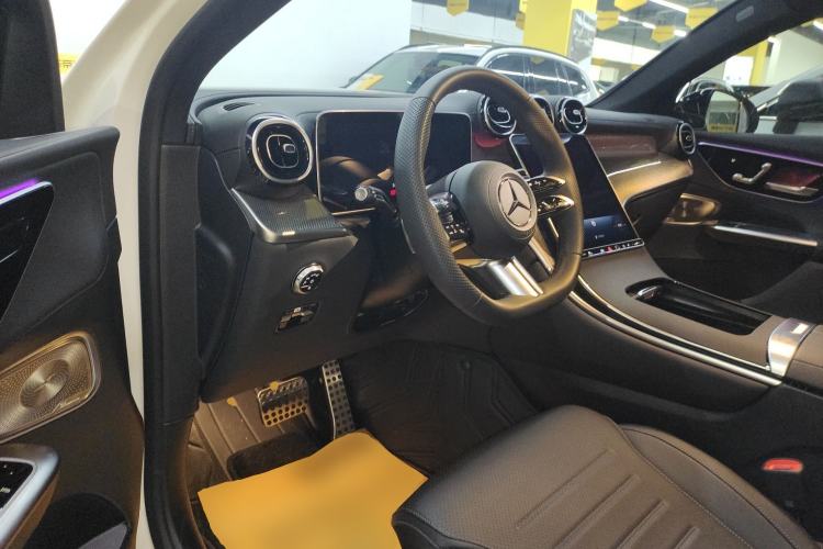 Used Mercedes-Benz GLC Coupe 2025-Year Restyled GLC 260 4MATIC Coupe SUV Driver Seat