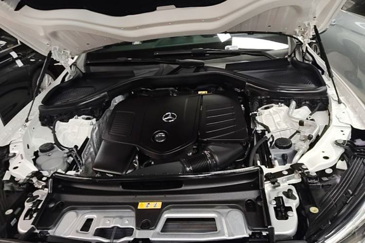 Used Mercedes-Benz GLC Coupe 2025 GLC 300 4MATIC Coupe SUV Engine Bay