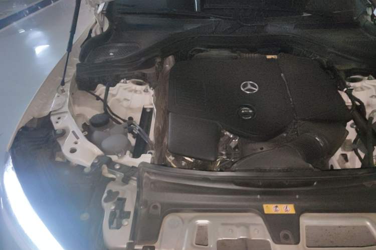 Used Mercedes-Benz GLC Coupe 2025 GLC 260 4MATIC Coupe SUV Engine Bay Right