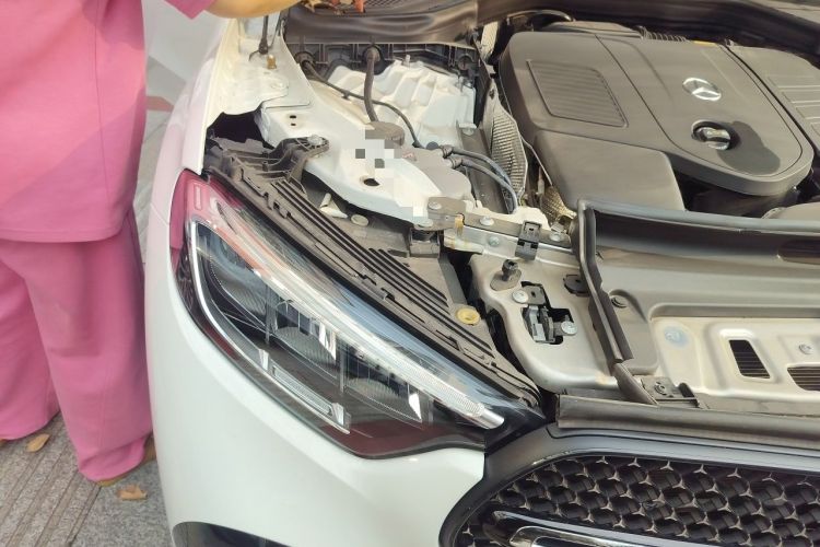 Used Mercedes-Benz GLC Coupe 2025-Year Restyled GLC 260 4MATIC Coupe SUV Engine Bay Right