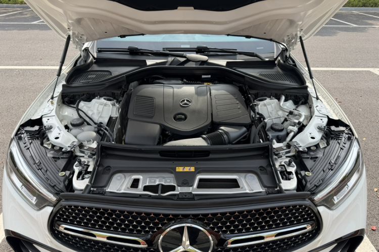 Used Mercedes-Benz GLC Coupe 2025-Year Restyled GLC 260 4MATIC Coupe SUV Engine Bay