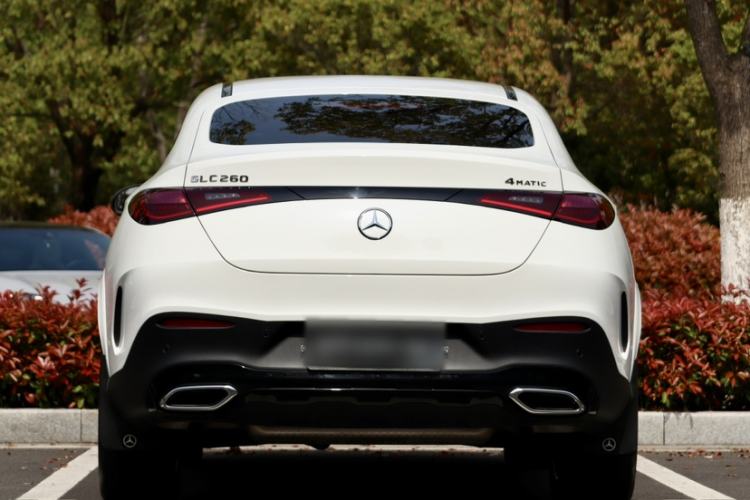 Used Mercedes-Benz GLC Coupe 2025-Year Restyled GLC 260 4MATIC Coupe SUV Exterior 5