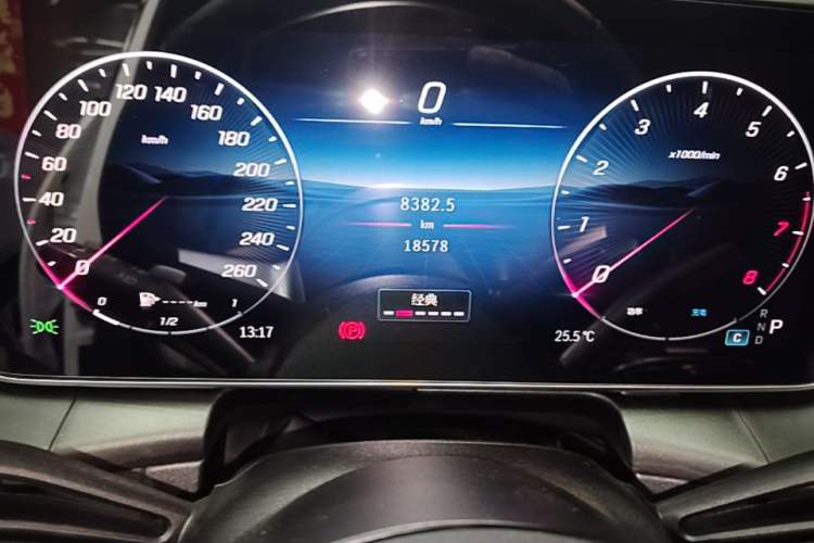 Used Mercedes-Benz GLC Coupe 2025 GLC 300 4MATIC Coupe SUV Instrument Cluster