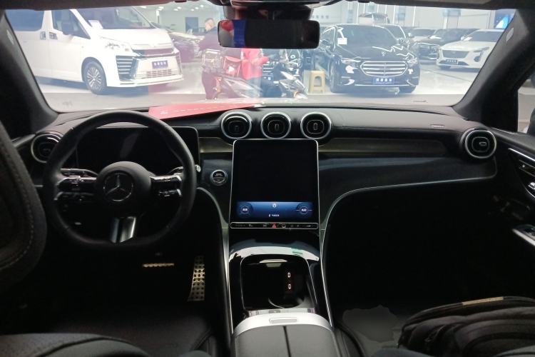Used Mercedes-Benz GLC Coupe 2025 GLC 260 4MATIC Coupe SUV Interior 2
