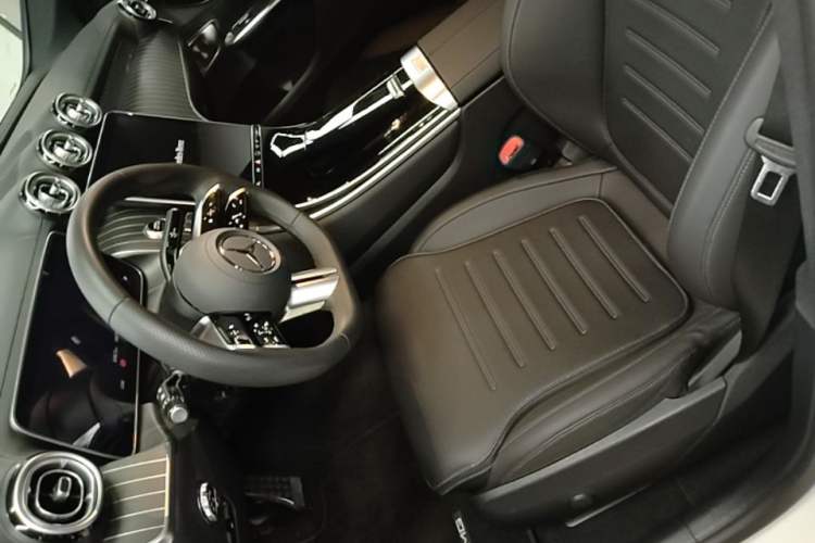 Used Mercedes-Benz GLC Coupe 2025 GLC 300 4MATIC Coupe SUV Left Front Seat