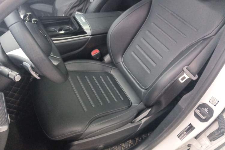 Used Mercedes-Benz GLC Coupe 2025 GLC 260 4MATIC Coupe SUV Left Front Seat