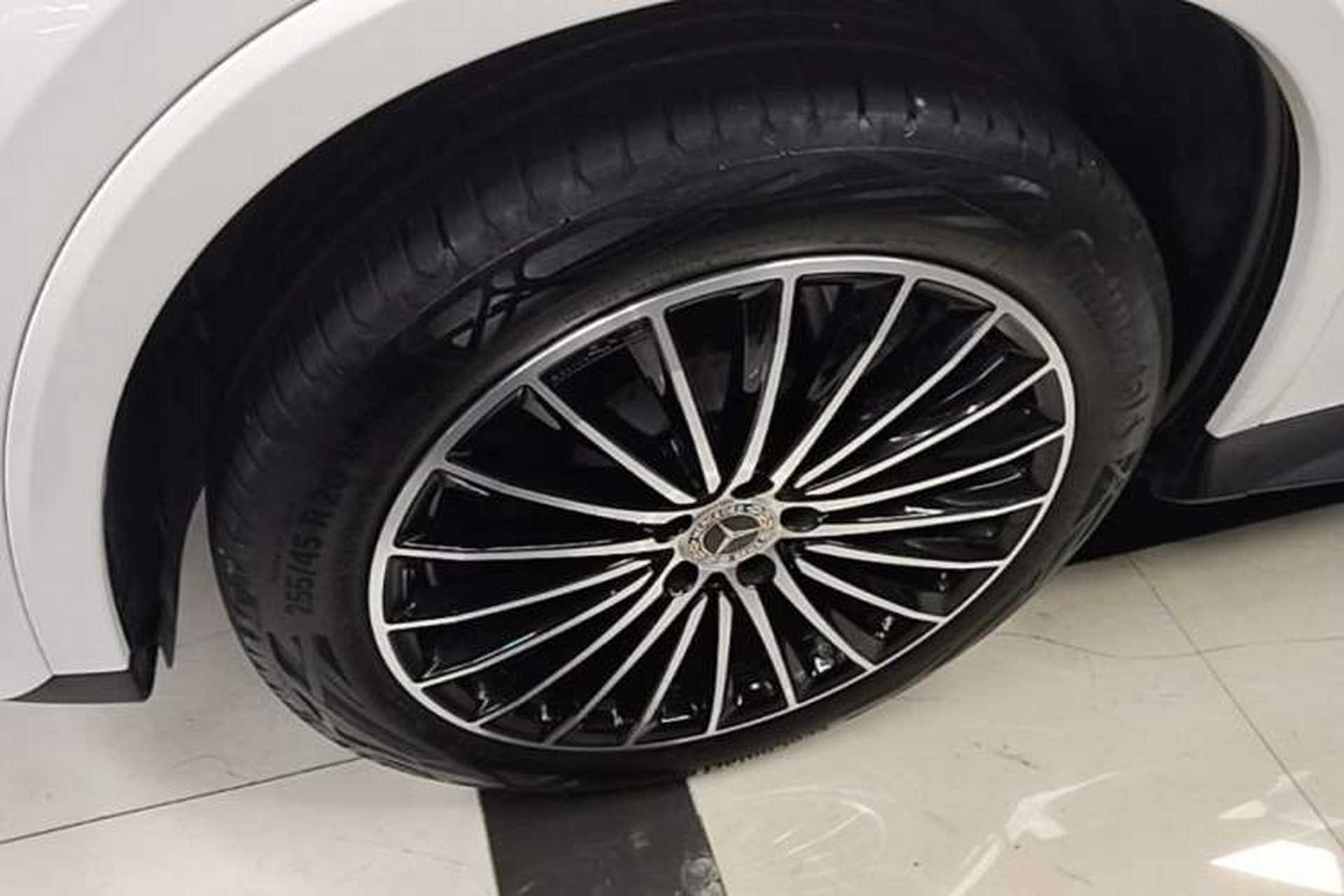 Used Mercedes-Benz GLC Coupe 2025 GLC 300 4MATIC Coupe SUV Left Front Wheel Hub