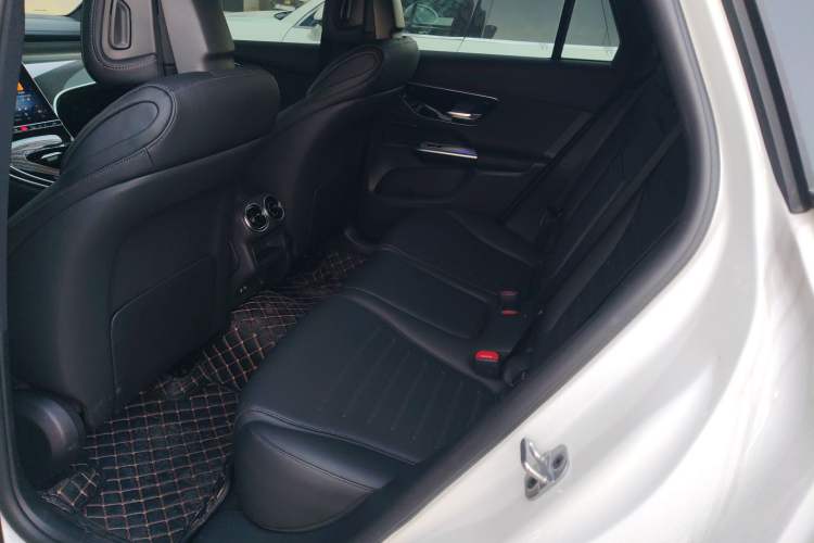 Used Mercedes-Benz GLC Coupe 2025-Year Restyled GLC 260 4MATIC Coupe SUV Left Rear Seat