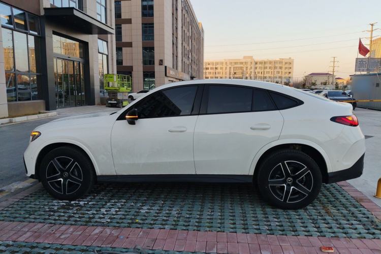 Used Mercedes-Benz GLC Coupe 2025-Year Restyled GLC 260 4MATIC Coupe SUV Left Side