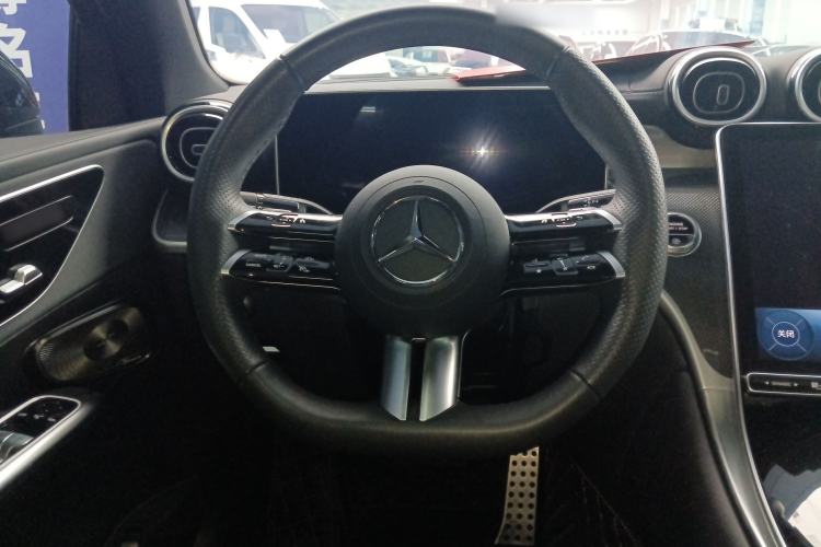 Used Mercedes-Benz GLC Coupe 2025 GLC 260 4MATIC Coupe SUV Steering Wheel