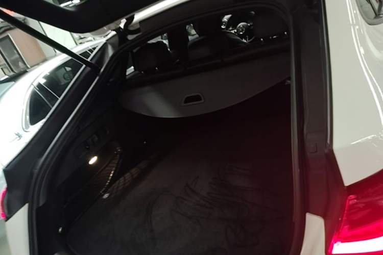 Used Mercedes-Benz GLC Coupe 2025 GLC 300 4MATIC Coupe SUV Trunk