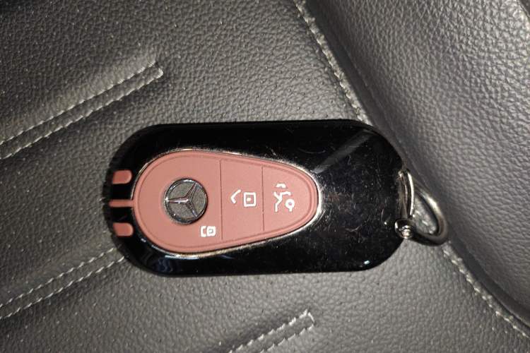 Used Mercedes-Benz GLC Coupe 2025-Year Restyled GLC 260 4MATIC Coupe SUV Vehicle Key