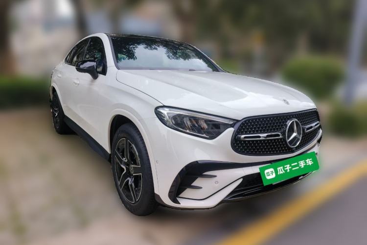 Used Mercedes-Benz GLC Coupe 2026 GLC 260 4MATIC Coupe SUV Front Right 45 Deg