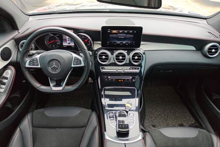 Used Mercedes-Benz GLC Coupe AMG 2017 AMG GLC 43 4MATIC Coupe SUV Center Console