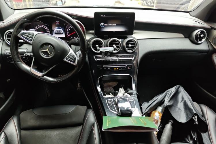 Used Mercedes-Benz GLC Coupe AMG 2017 AMG GLC 43 4MATIC Coupe SUV Special Edition Center Console