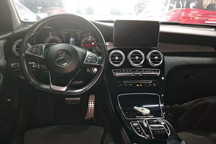 Used Mercedes-Benz GLC Coupe AMG 2017 AMG GLC 43 4MATIC Coupe SUV Center Console