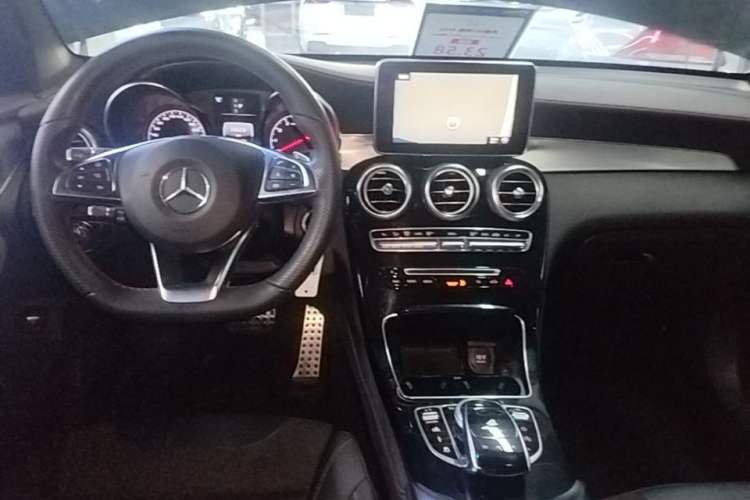 Used Mercedes-Benz GLC Coupe AMG 2017 AMG GLC 43 4MATIC Coupe SUV Center Console