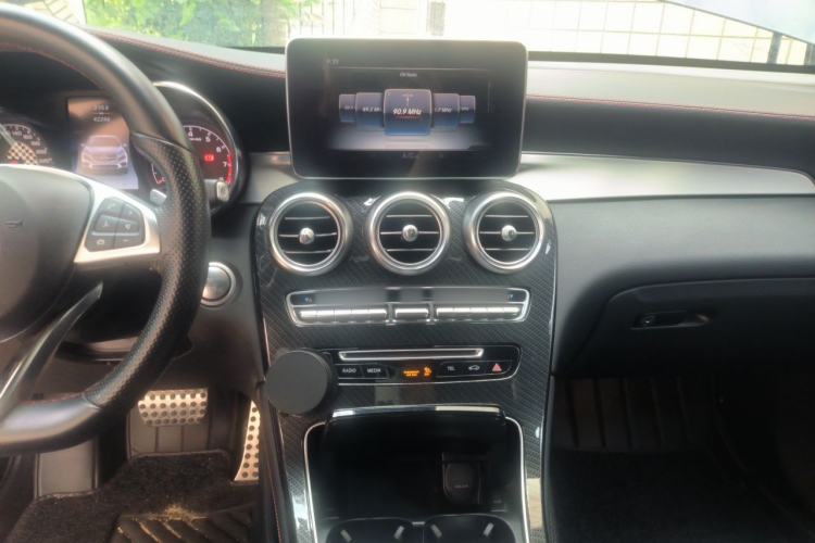 Used Mercedes-Benz GLC Coupe AMG 2017 AMG GLC 43 4MATIC Coupe SUV Center Console
