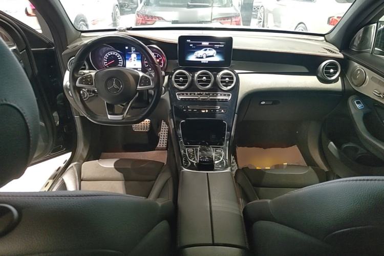 Used Mercedes-Benz GLC Coupe AMG 2017 AMG GLC 43 4MATIC Coupe SUV Center Console
