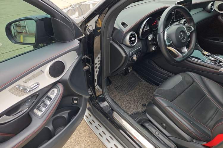 Used Mercedes-Benz GLC Coupe AMG 2017 AMG GLC 43 4MATIC Coupe SUV Driver Seat