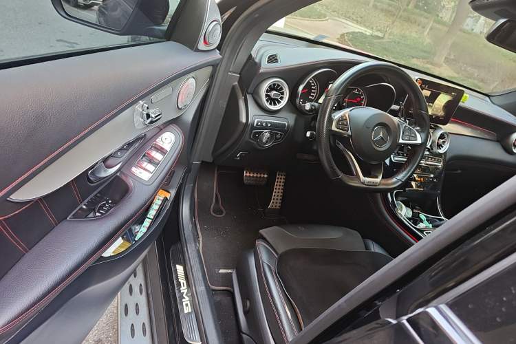 Used Mercedes-Benz GLC Coupe AMG 2017 AMG GLC 43 4MATIC Coupe SUV Driver Seat