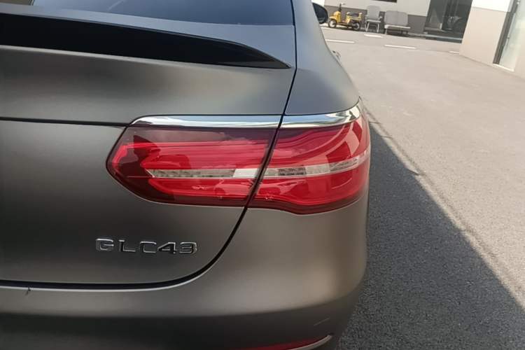 Used Mercedes-Benz GLC Coupe AMG 2017 AMG GLC 43 4MATIC Coupe SUV Exterior 3