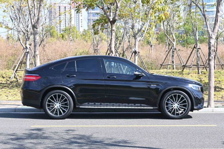 Used Mercedes-Benz GLC Coupe AMG 2017 AMG GLC 43 4MATIC Coupe SUV Exterior 4
