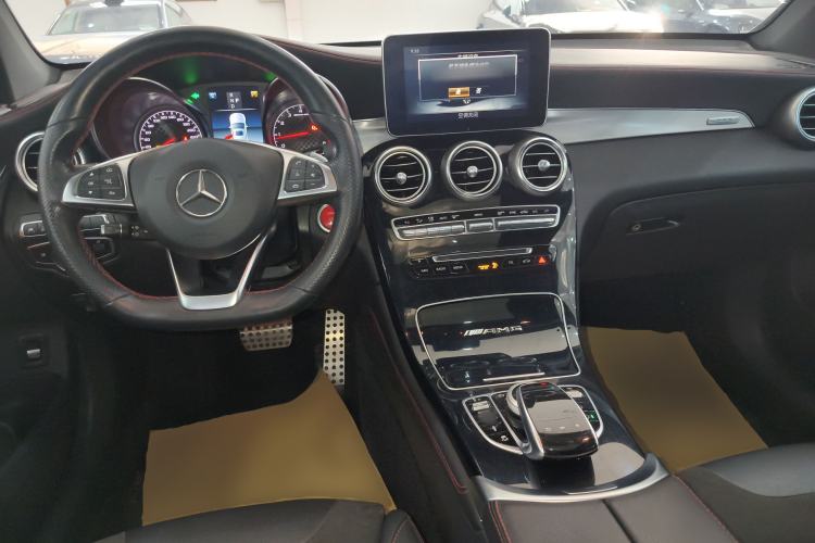 Used Mercedes-Benz GLC Coupe AMG 2017 AMG GLC 43 4MATIC Coupe SUV Interior 2