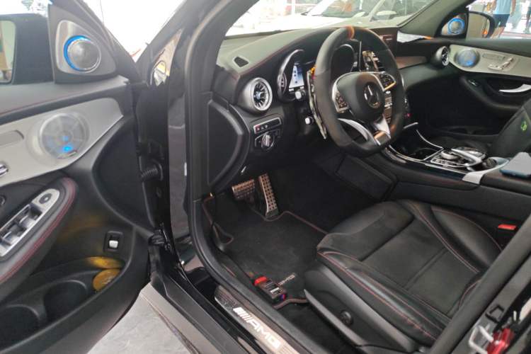 Used Mercedes-Benz GLC Coupe AMG 2017 AMG GLC 43 4MATIC Coupe SUV Interior 3
