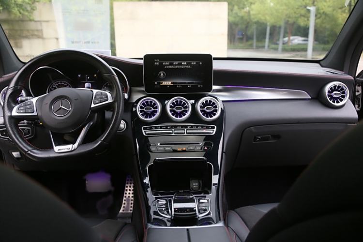 Used Mercedes-Benz GLC Coupe AMG 2017 AMG GLC 43 4MATIC Coupe SUV Interior 3