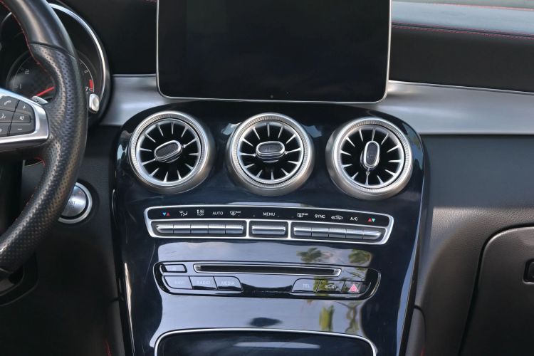 Used Mercedes-Benz GLC Coupe AMG 2017 AMG GLC 43 4MATIC Coupe SUV Interior 3