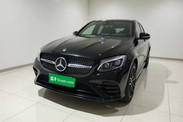 Ojetý Mercedes-Benz GLC Coupe AMG 2017 AMG GLC 43 4MATIC Coupe SUV Special Edition