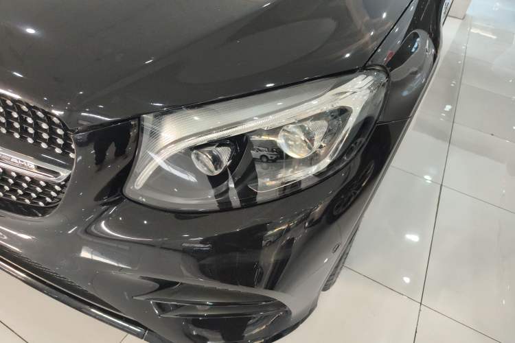 Used Mercedes-Benz GLC Coupe AMG 2017 AMG GLC 43 4MATIC Coupe SUV Left Front Headlight