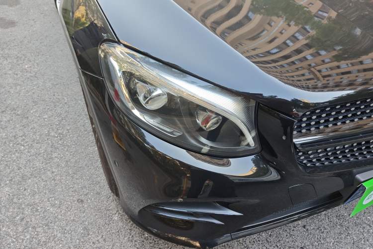 Used Mercedes-Benz GLC Coupe AMG 2017 AMG GLC 43 4MATIC Coupe SUV Right Front Headlight