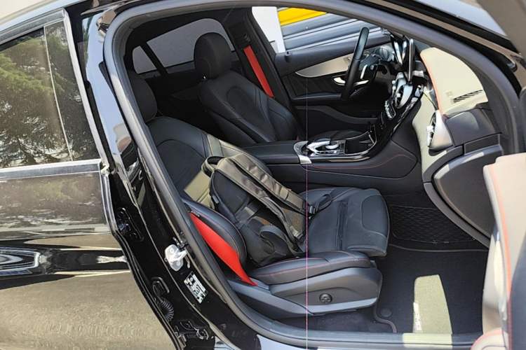 Used Mercedes-Benz GLC Coupe AMG 2017 AMG GLC 43 4MATIC Coupe SUV Right Front Seat
