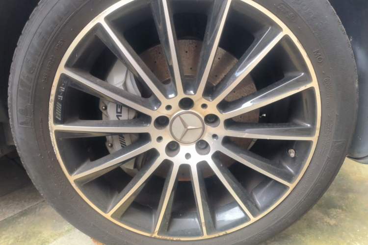 Used Mercedes-Benz GLC Coupe AMG 2017 AMG GLC 43 4MATIC Coupe SUV Right Front Wheel Hub