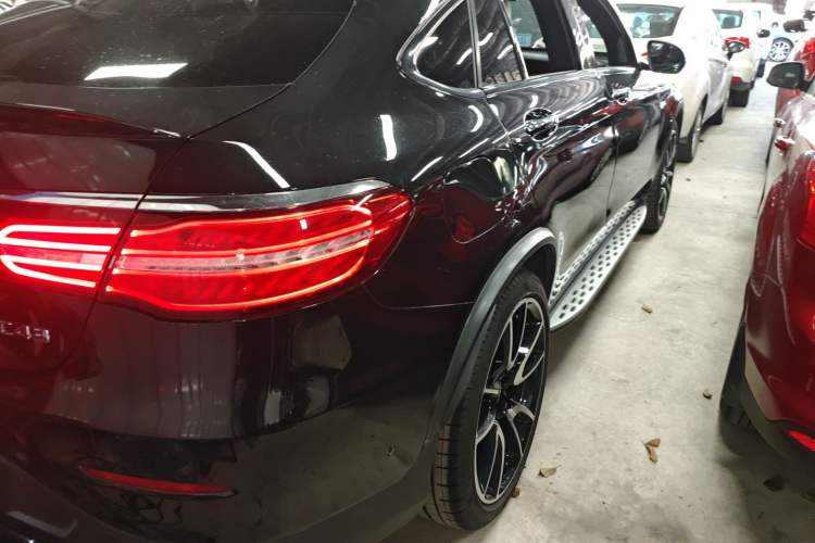 Used Mercedes-Benz GLC Coupe AMG 2017 AMG GLC 43 4MATIC Coupe SUV Right Rear Taillight