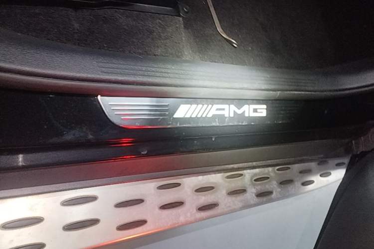 Used Mercedes-Benz GLC Coupe AMG 2017 AMG GLC 43 4MATIC Coupe SUV Right Side Sill