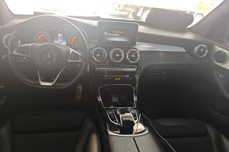 Used Mercedes-Benz GLC Coupe AMG 2017 AMG GLC 43 4MATIC Coupe SUV Center Console