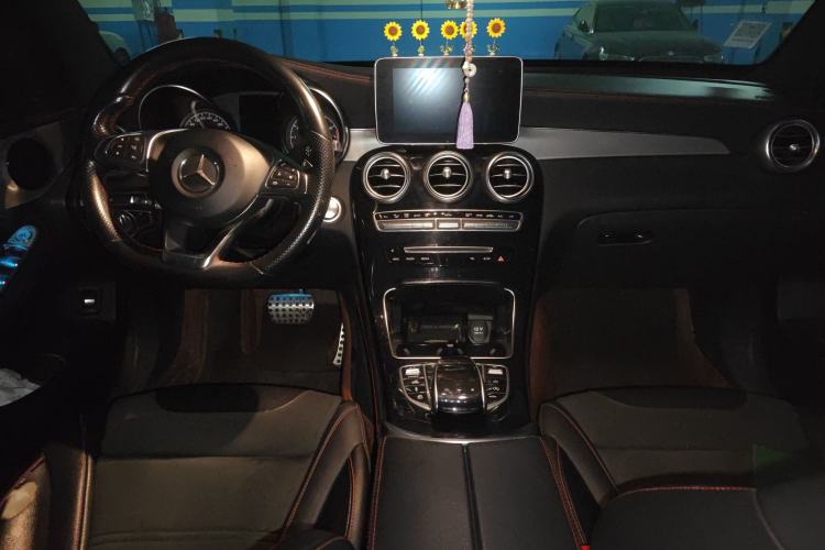 Used Mercedes-Benz GLC Coupe AMG 2017 AMG GLC 43 4MATIC Coupe SUV Center Console