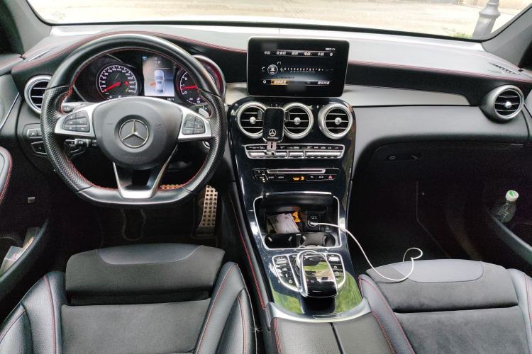Used Mercedes-Benz GLC Coupe AMG 2017 AMG GLC 43 4MATIC Coupe SUV Special Edition Center Console